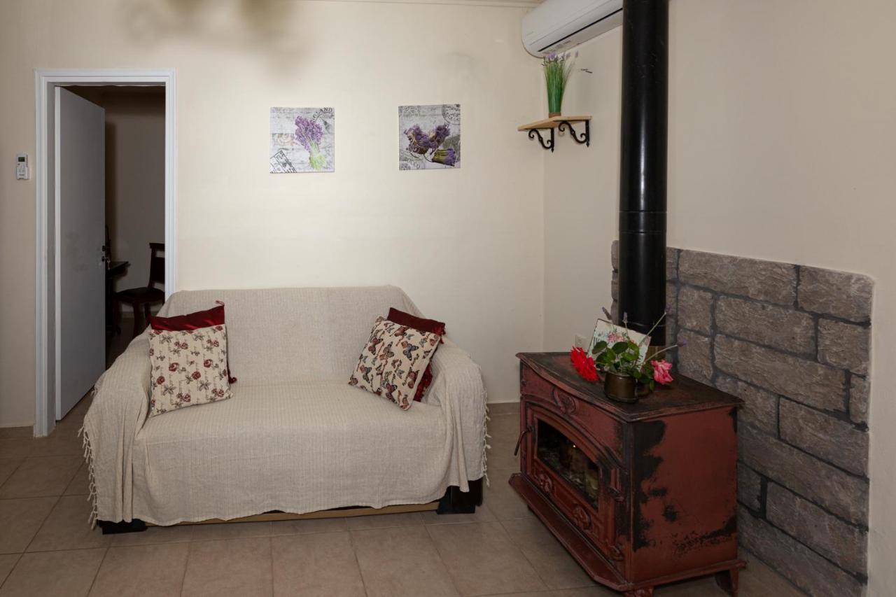 Adonino Residence-The House Of Pomegranates Lakíthra Esterno foto