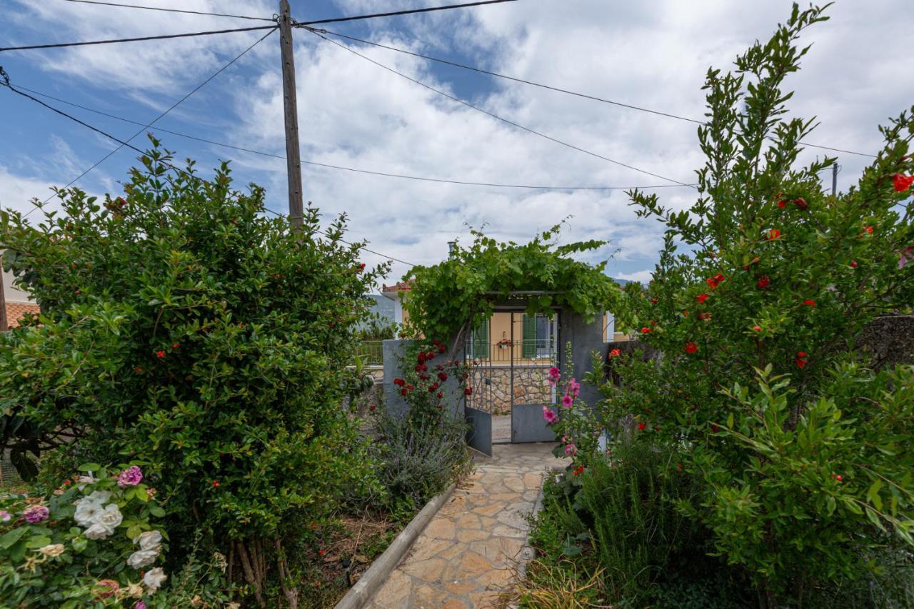 Adonino Residence-The House Of Pomegranates Lakíthra Esterno foto