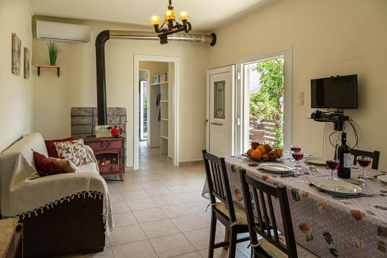 Adonino Residence-The House Of Pomegranates Lakíthra Esterno foto